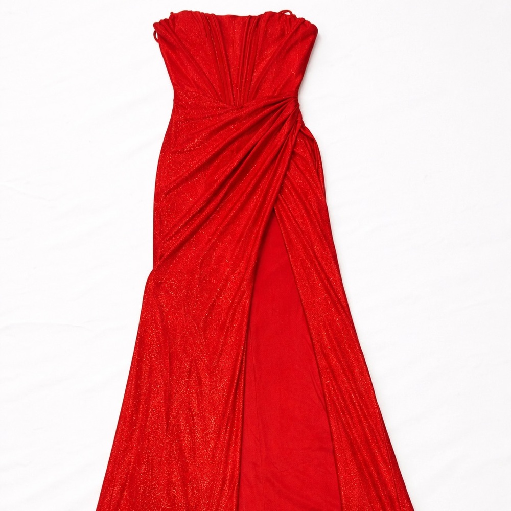 Glamorous Red Evening Gown